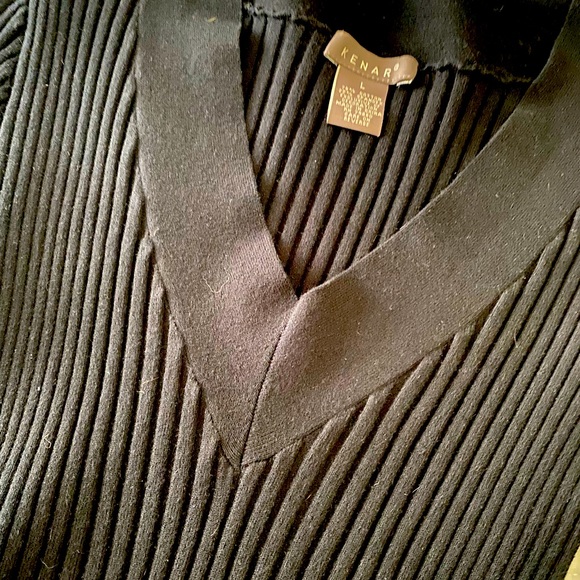 Black Kenar sweater with attached belt size Large - Picture 5 of 7